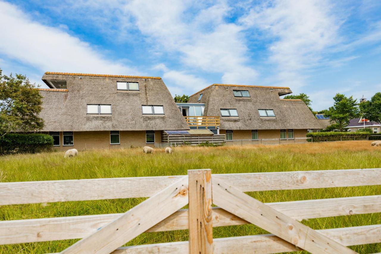 Escape, Appartement Met Groot Terras Buren  Exteriör bild